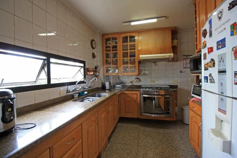 Foto REO196302
