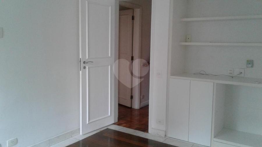 Venda Apartamento São Paulo Cerqueira César REO201428 25