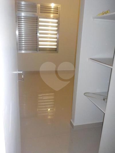 Foto REO206036