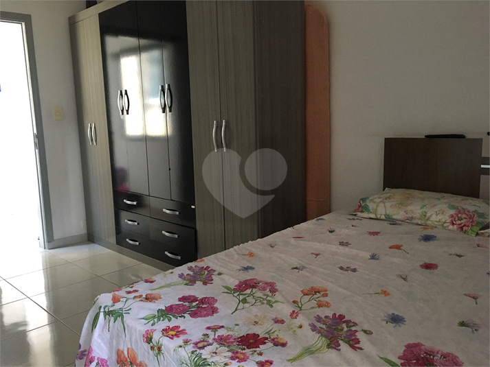 Foto REO209002