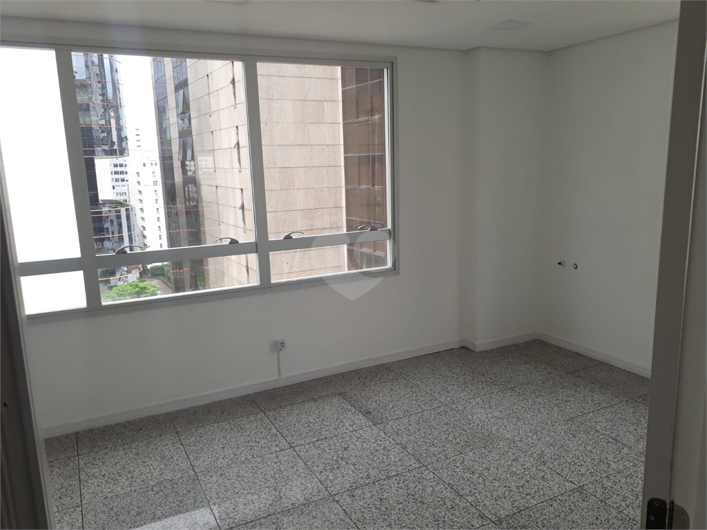 Aluguel Salas São Paulo Paraíso REO210967 8