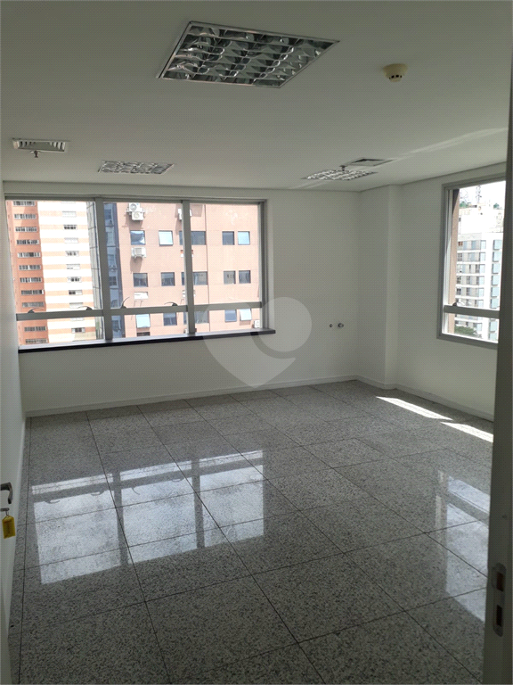 Aluguel Salas São Paulo Paraíso REO210967 3