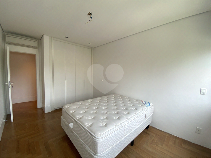 Foto REO211434