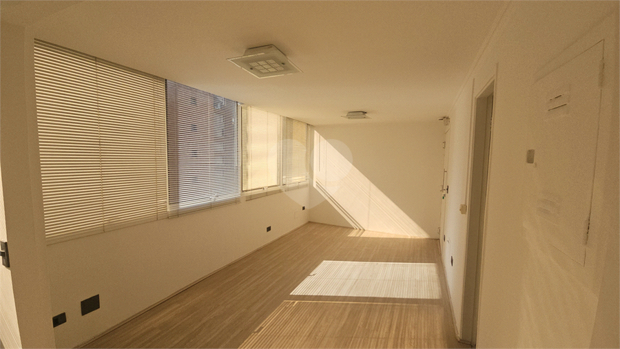 Foto REO212966