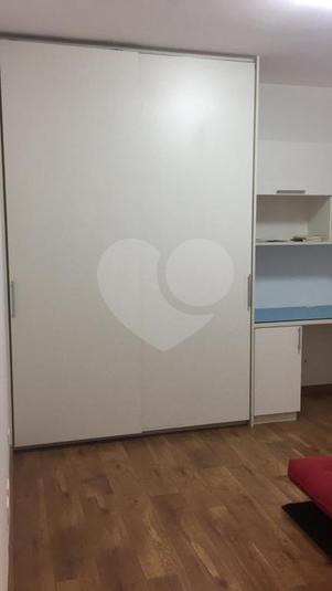 Foto REO213329
