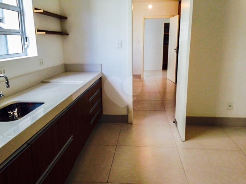 Venda Apartamento São Paulo Consolação REO21490 8