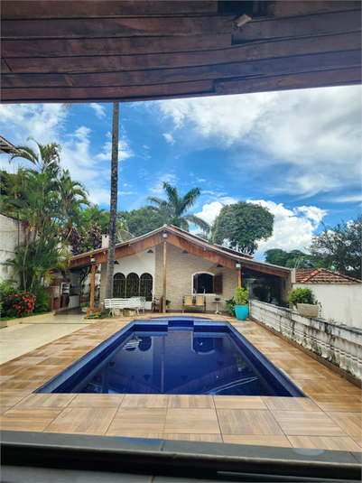 Foto REO215358