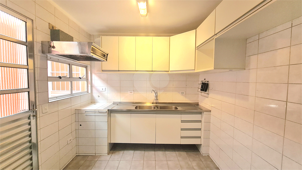 Venda Casa de vila São Paulo Vila Romana REO215392 9