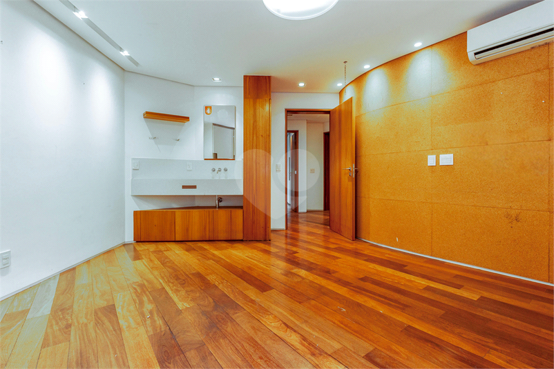 Foto REO217762