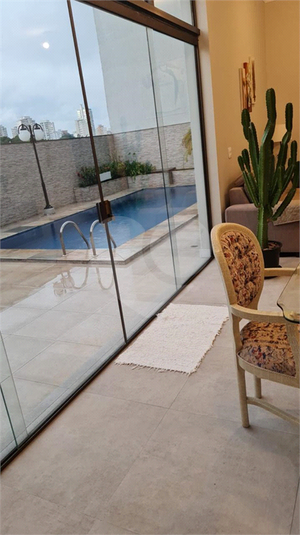 Foto REO218144
