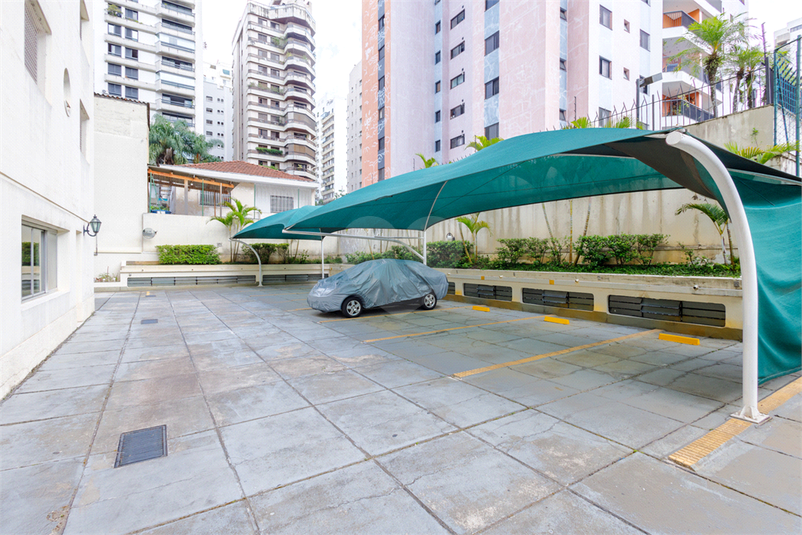 Foto REO219043