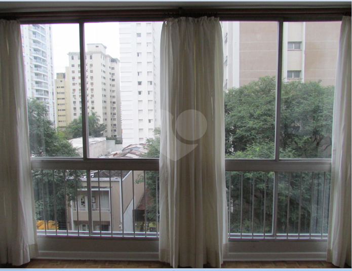 Foto REO219229