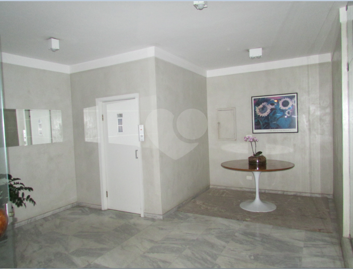Foto REO219229