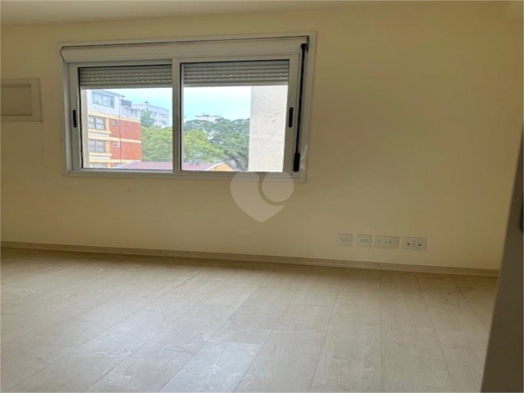 Venda Apartamento Porto Alegre Higienópolis REO237100 26