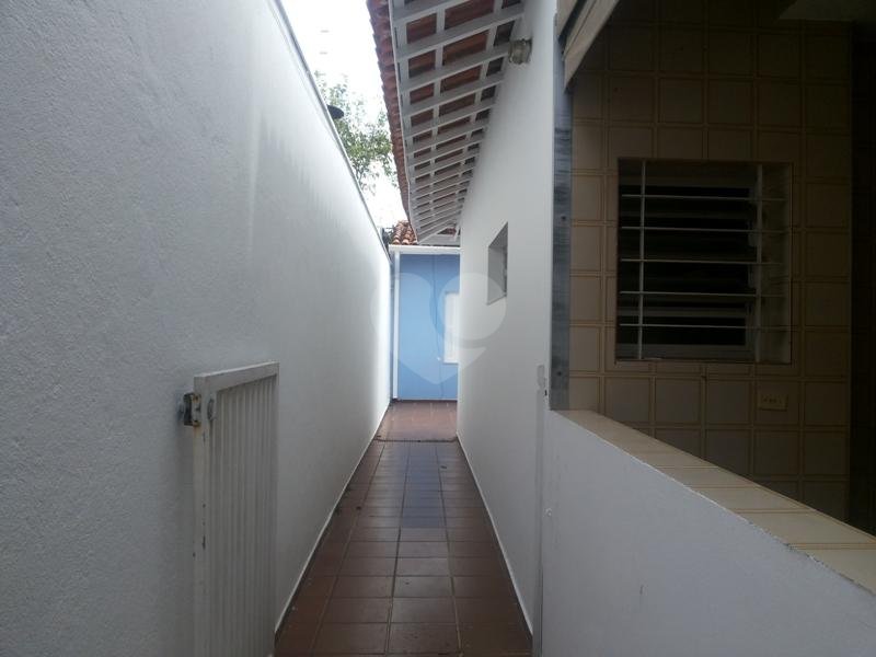 Venda Casa térrea São Paulo Moema REO240549 24