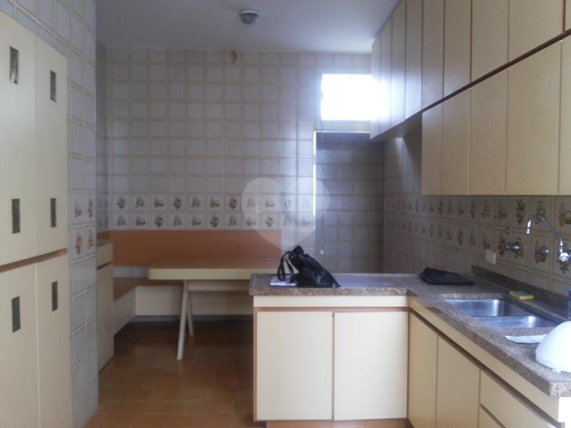 Venda Casa térrea São Paulo Moema REO240549 22