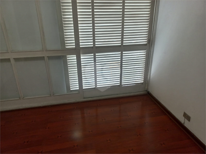 Foto REO241071