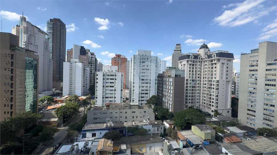 Foto REO247895