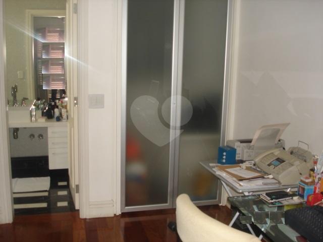 Foto REO249984