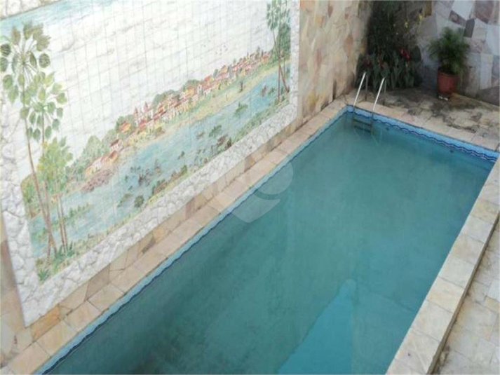 Foto REO250112