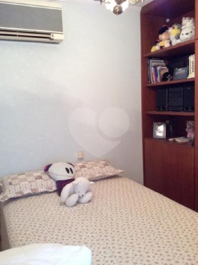 Foto REO250136