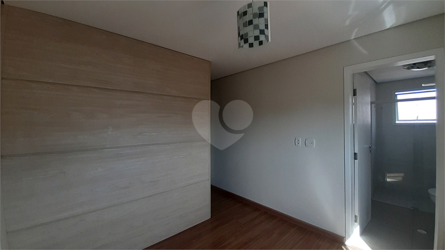 Foto REO250252