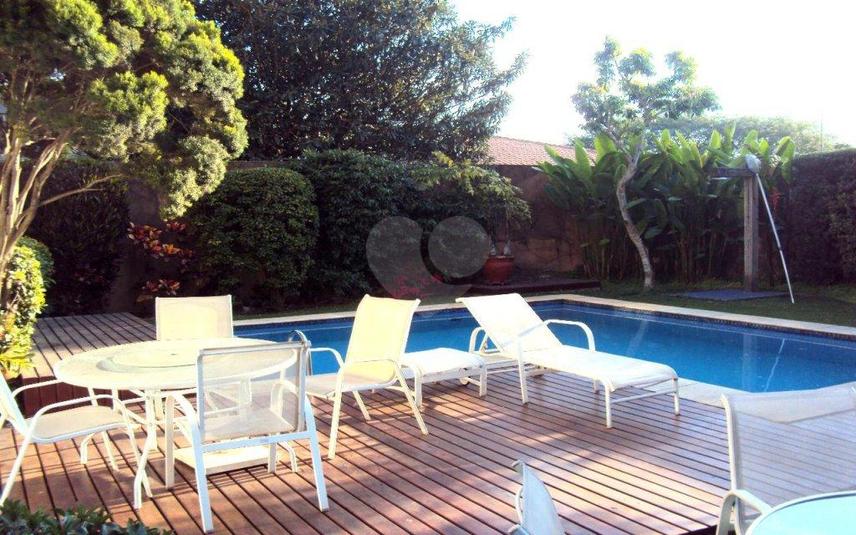 Foto REO25030