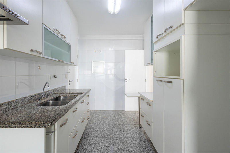 Foto REO252183