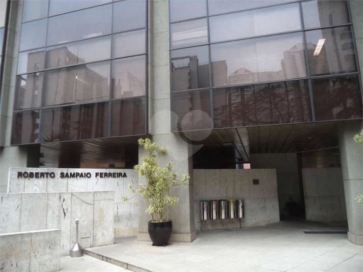 Foto REO25545