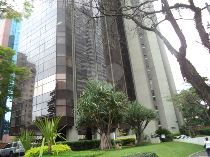 Foto REO25545