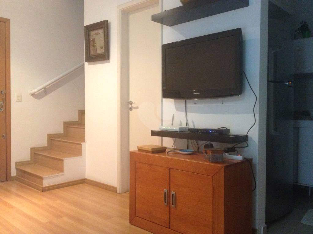 Venda Loft São Paulo Paraíso REO258211 10