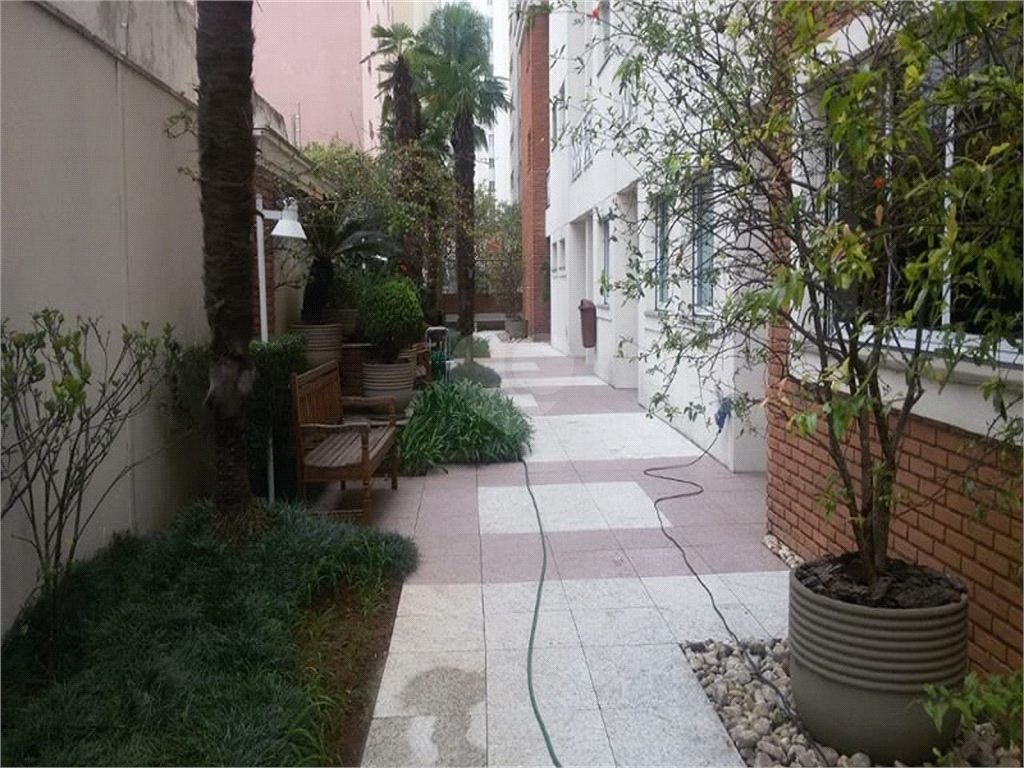 Venda Loft São Paulo Paraíso REO258211 17