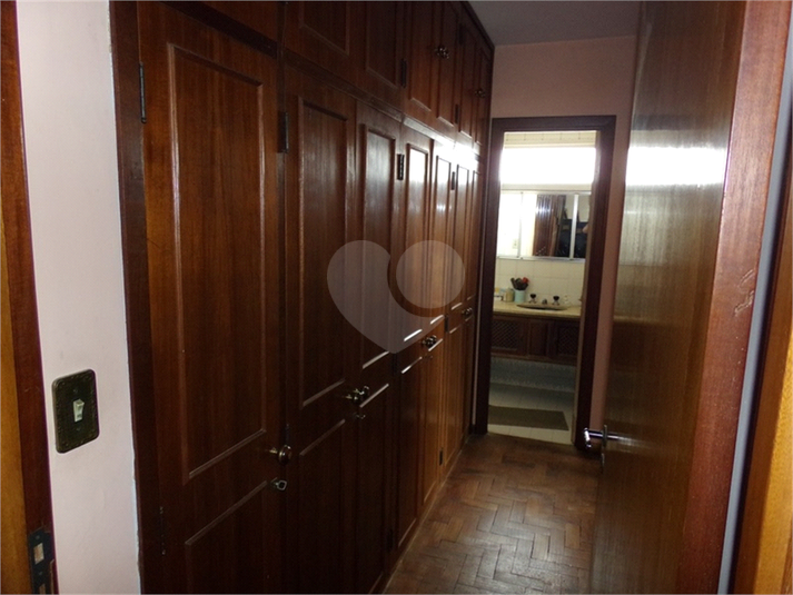 Foto REO259851