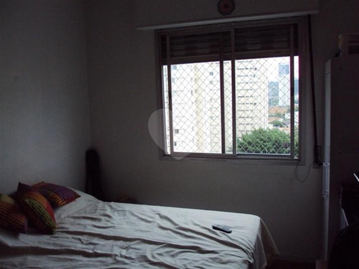 Foto REO259851