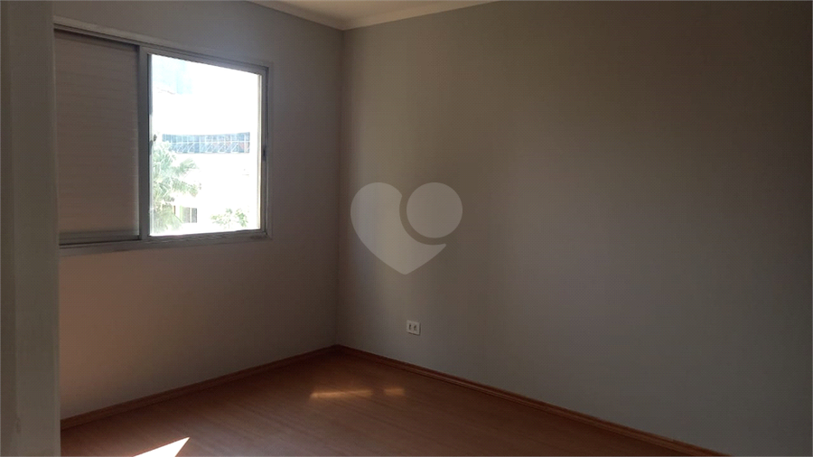 Foto REO262213