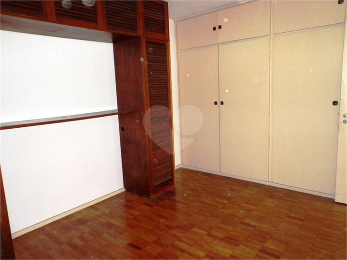 Foto REO262306