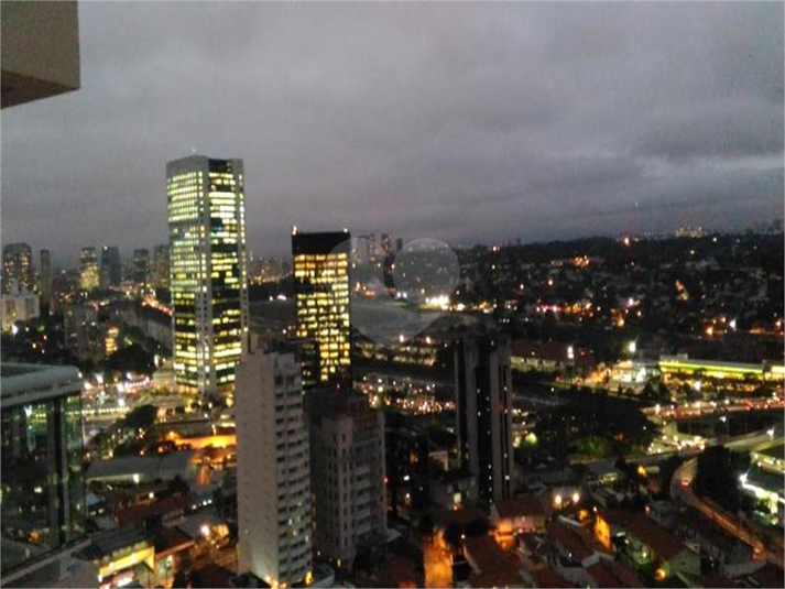 Foto REO263486