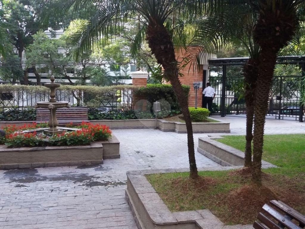 Foto REO265031