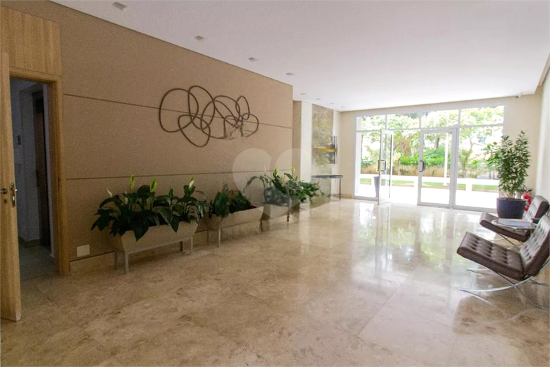 Foto REO266257