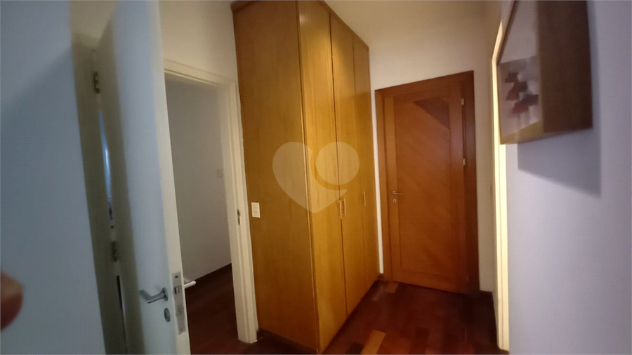 Foto REO266625