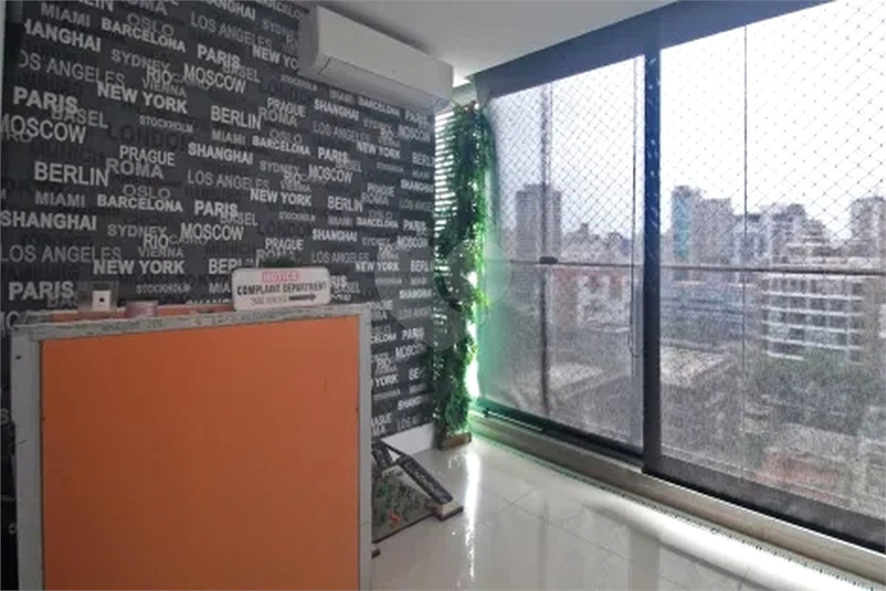 Foto REO268004