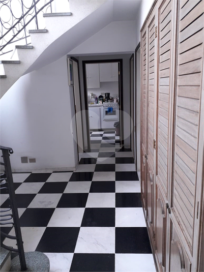 Foto REO270275