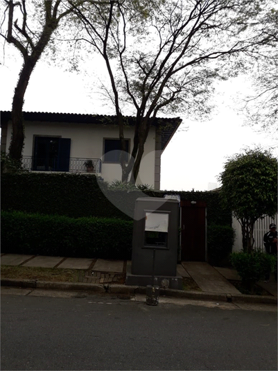 Foto REO270275