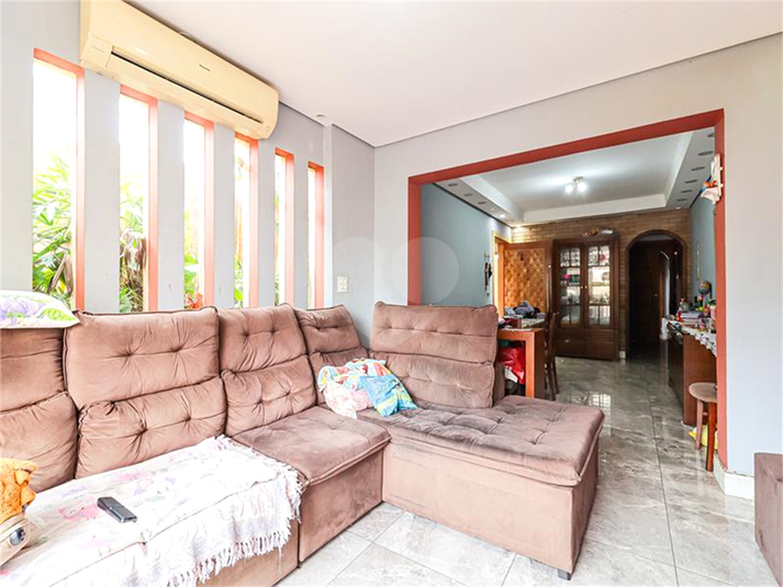 Foto REO272024