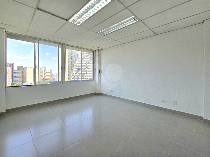 Foto REO273949