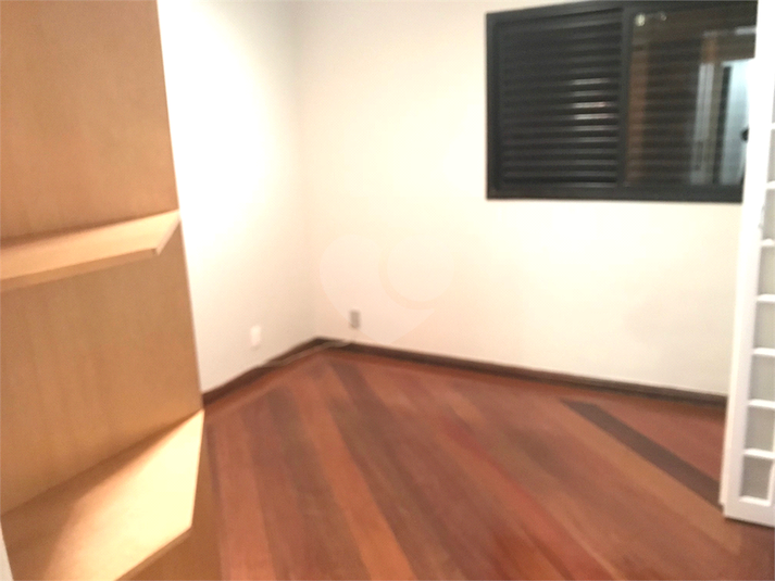 Foto REO274370