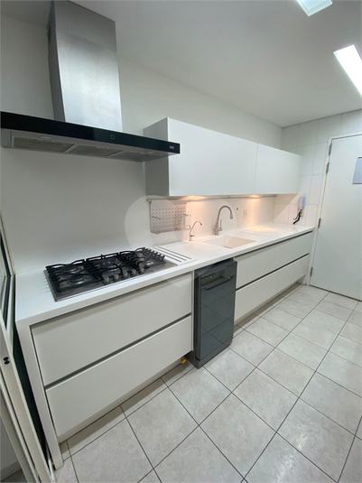 Venda Apartamento São Paulo Moema REO28480 50