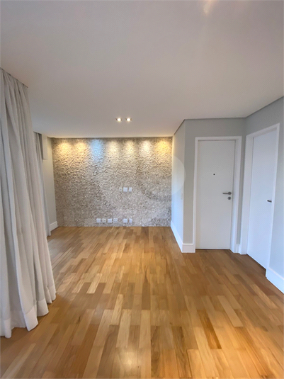 Venda Apartamento São Paulo Moema REO28480 6