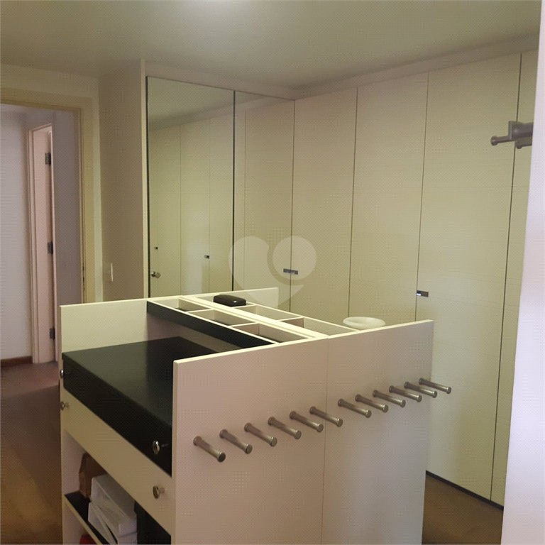 Venda Apartamento São Paulo Real Parque REO28898 28