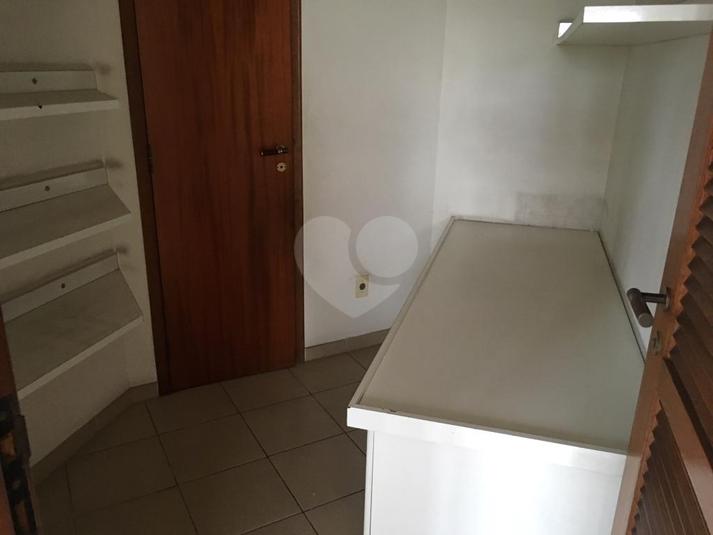 Foto REO296214